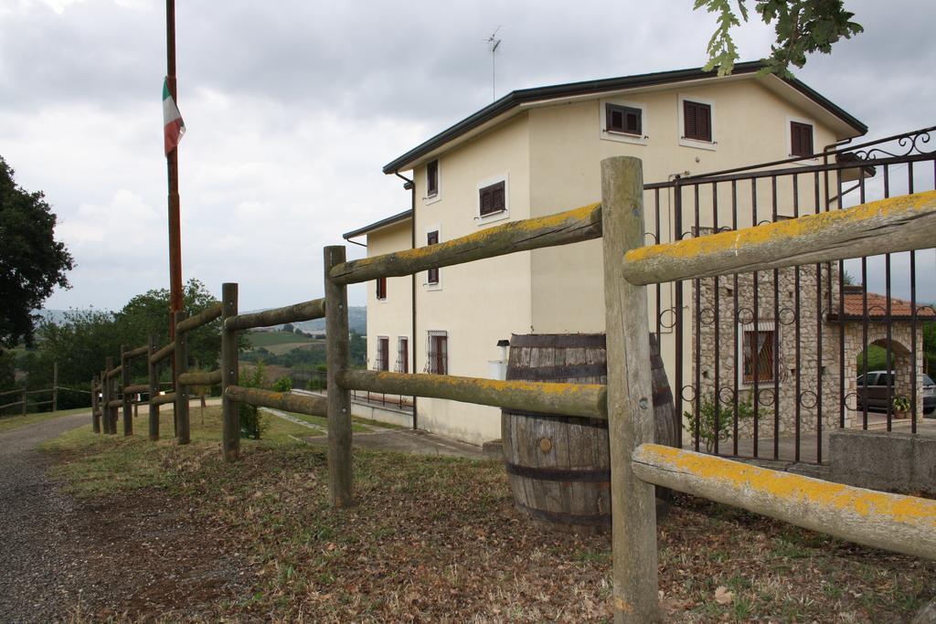 Agriturismo Casale 1921 Torre le Nocelle Kültér fotó